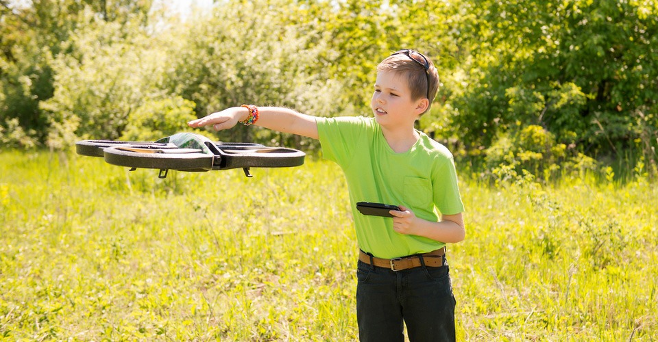 kinderen drones drone age society