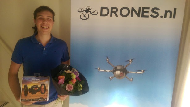 dirk-alblas-parrot-winactie-winnaar-mini-drone-jumping-sumo