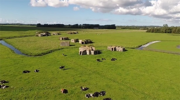 drone-quadcopter-oud-oorlogsvliegveld-bergen-gefilmd-tweede-wereldoorlog-bunkers-bombarderen-2015