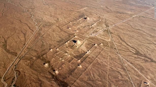 imperial-mausoleum-of-xia--yinchuan-city-western-china